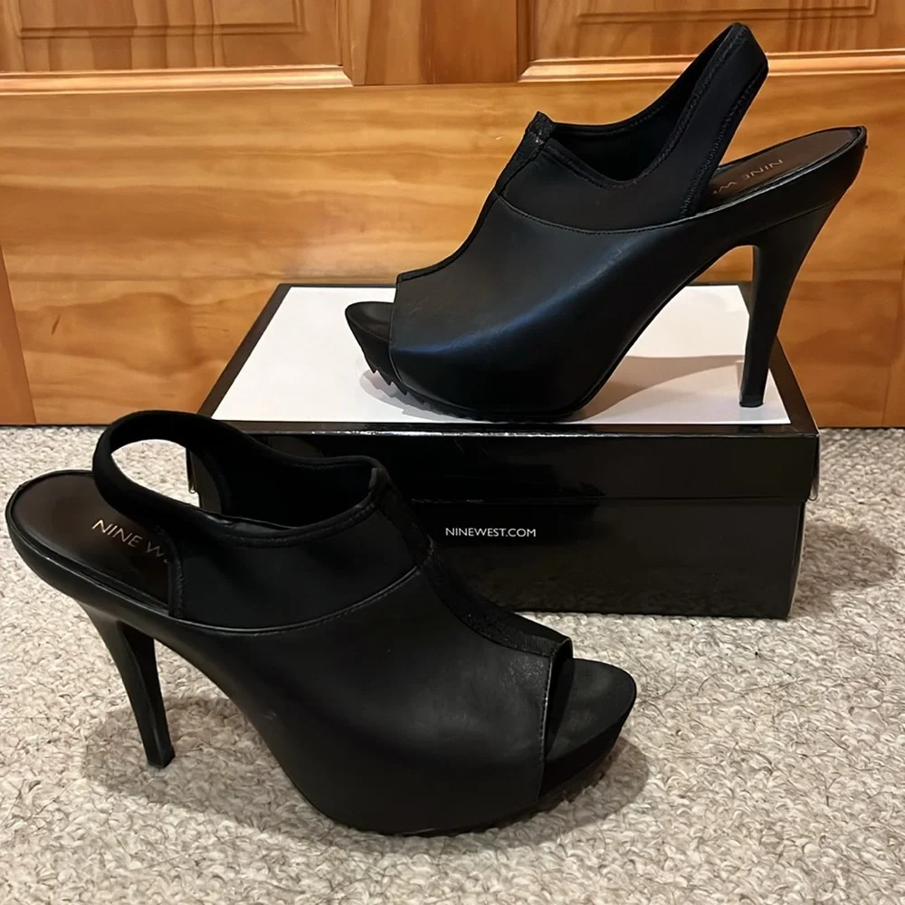 Nine West Roxie Heels - Picture 4 of 11